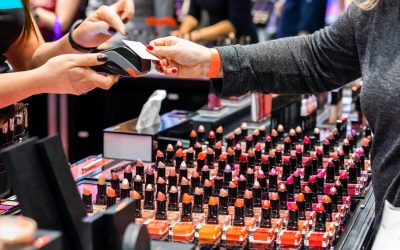 Cosmetica in rimbalzo trainata dal lusso e dai canali digitali